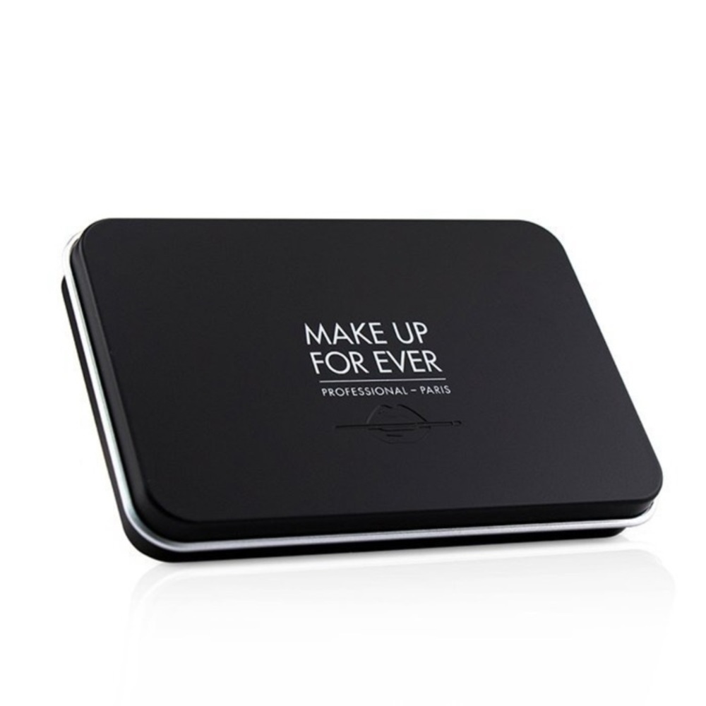 Make Up For‎ Ever Matte Velvet Skin Blurring Powder Foundation – R520 – NEW
